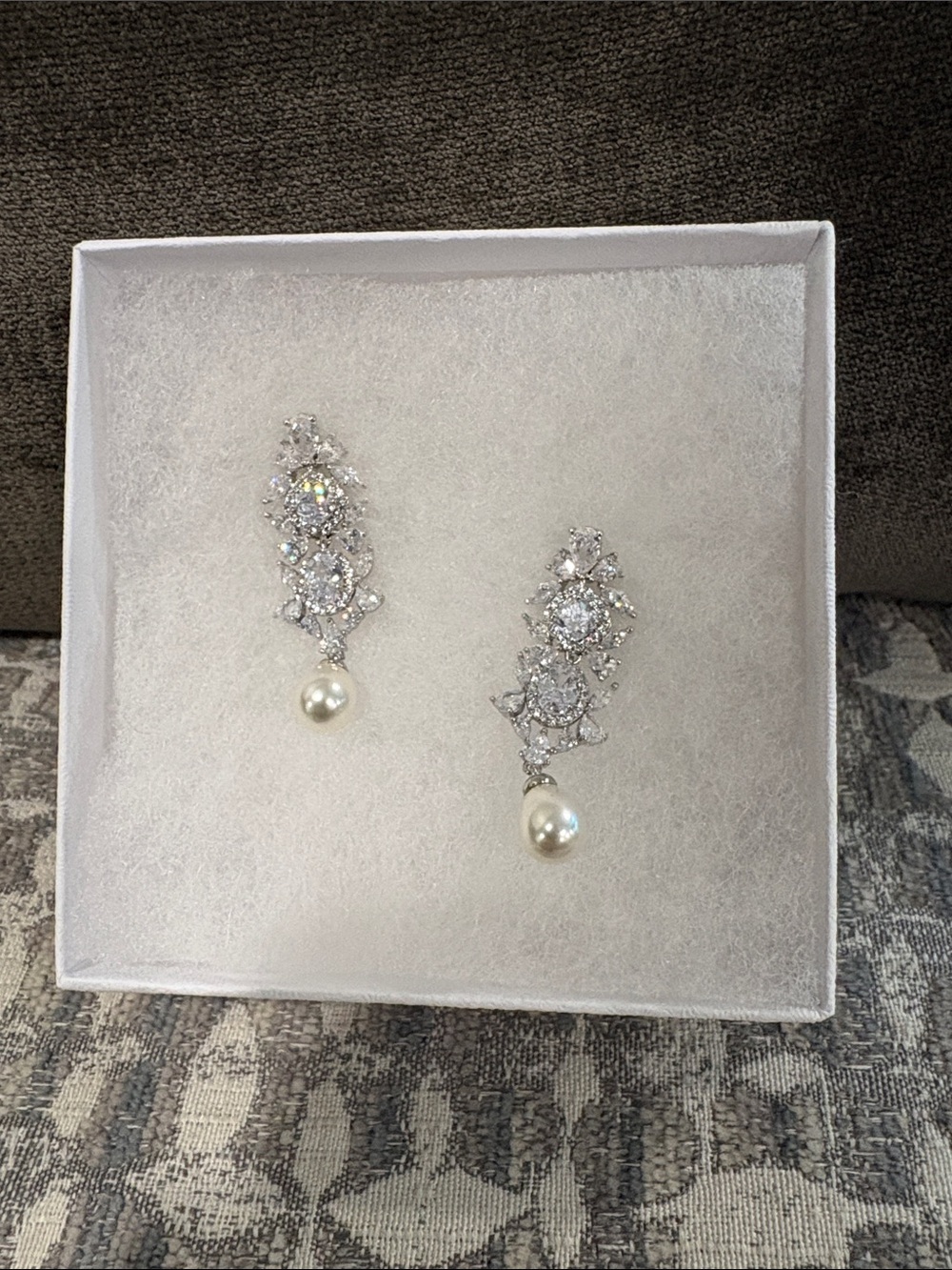 Elegant Silver Crystal and Pearl Drop Earrings - White